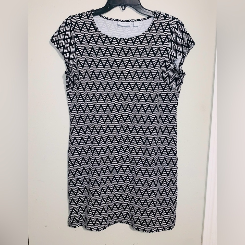 New York & Company Monochrome Zigzag Black and White Dress